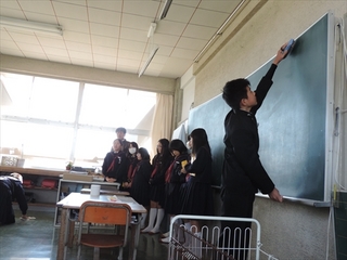 t003.JPG